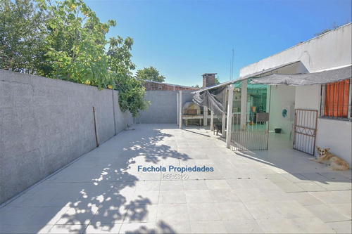 Imagen 10 de 12 de Vende Hermosa Casa Flor De Maroñas 3 Dorm. Garaje.