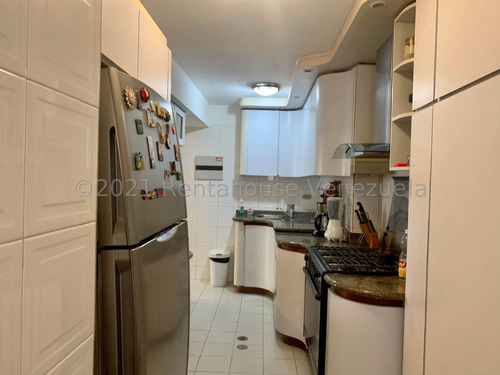Indispensable Oportunidad Con Multiples Areas Sociales - Piscina - La Boyera // Luis Gomez // Mls #24-14375