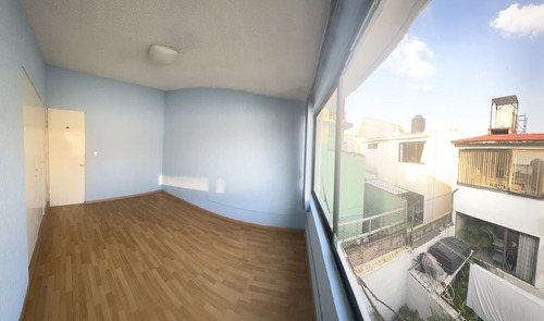 Casa Estilo Modernista, En Venta Ubicada En Tlalnepantla Cod. Zv1392