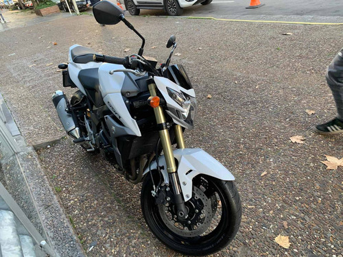 Imagen 4 de 4 de Suzuki Gsr 750 2016 Nueva