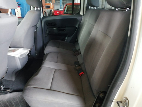 Imagen 6 de 8 de Vw Amarok Tdi Entry 4x2 A/a 2017 Blanco Garantia