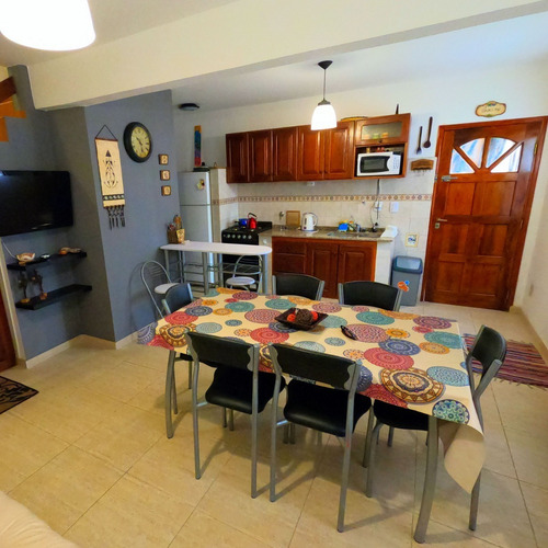 Imagen 11 de 25 de Duplex Tipo Casa, Pocos Mts Del Pleno Centro, Gas Natural, Calefacción ¡visitalo Hoy Mismo!