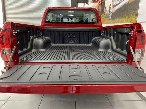 Imagem 11 de 15 de Toyota Hilux 2.8 D-4d Tb Diesel Cd Sr 4x4 Auto 2020/2021 0km