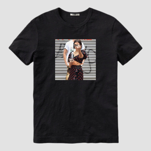 Playera Dua Lipa Dedo Arriba T-shirt