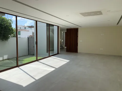 Casa En Venta En Condado Del Valle, Metepec, México