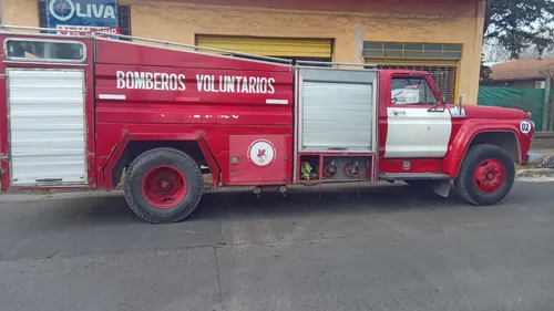 Camion Ford F600 Autobomba V8 Nafta, Permuta, Financio%, Liq