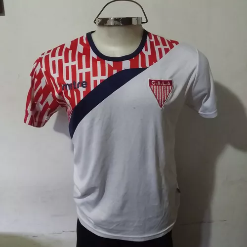 Los Andes: Con estreno de camiseta