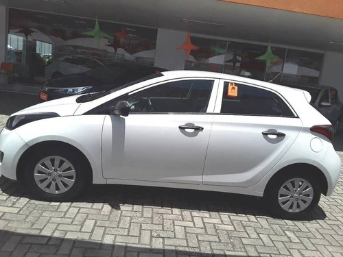 Imagem 2 de 10 de Hyundai Hb20 1.0 Unique 12v Flex 4p Manual