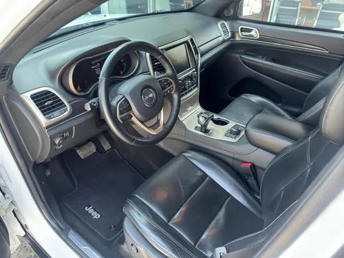 Jeep Grand Cherokee 5.7 Limited Premium V8 4x4 Mt