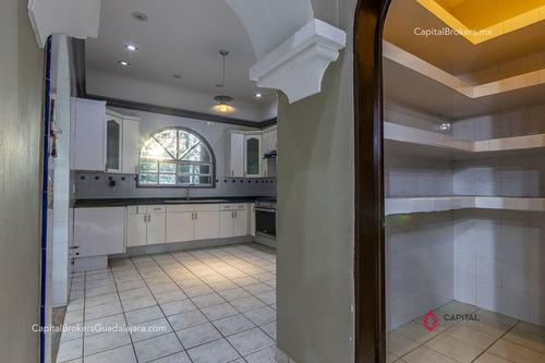 Casa En Venta O Renta En Bugambilias Zona Sur Lujo