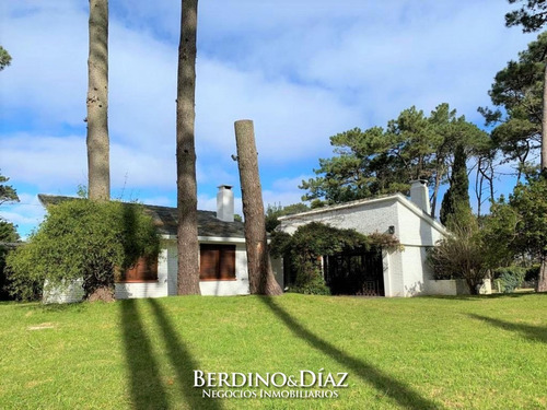 Linda Casa Reciclada En Excelente Estado Punta Del Este Oportunidad- Ref: 299