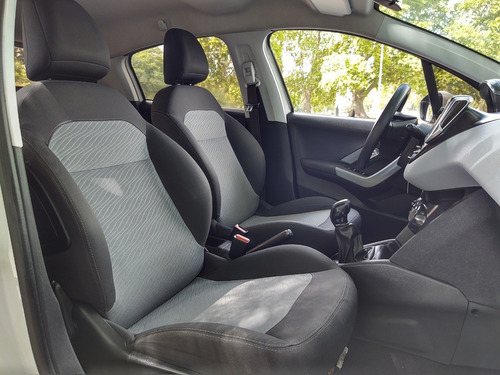 Peugeot 208 2015 Allure Touch Abasto Motors