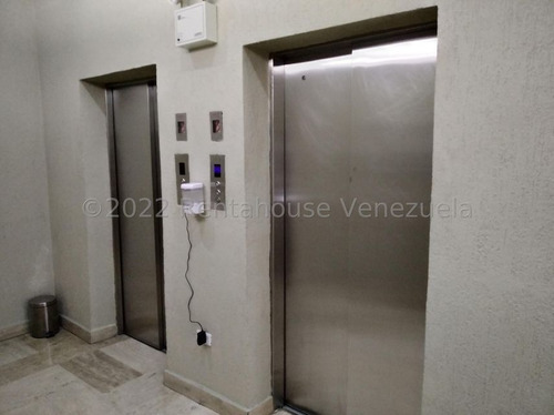 Imagen 4 de 12 de Apartamento En Venta, El Bosque, Valencia. 23-2371 Rentahouse