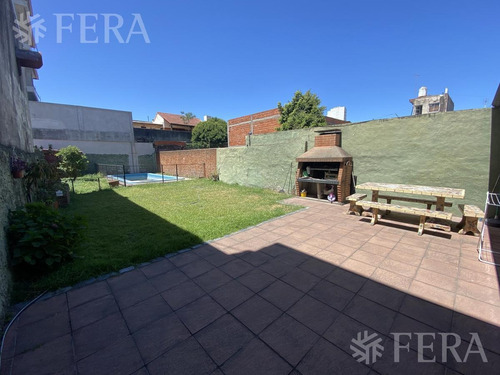 Imagen 1 de 18 de Venta Casa 3 Ambientes Con Fondo Libre En Wilde (31178)