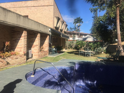 Imagen 12 de 16 de Vendo Casa 1000m2 8h/8b/15p Cerro Verde 3628