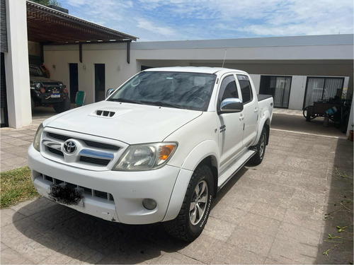 Toyota Hilux SRV 3.0 4x2 2 Cabina