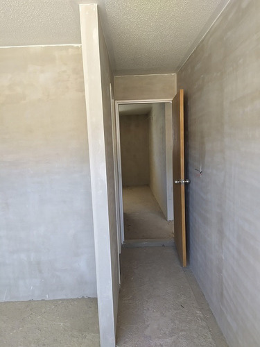 Imagen 6 de 11 de Re/max 2mil Vende Apartamento En San Antonio Resd. Pueblo Nuevo - Isla De Margarita