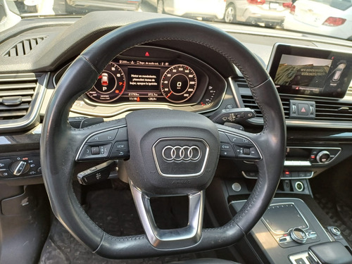 Audi Q5 2.0 L T Elite Dsg