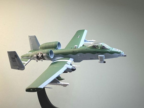 A-10c Thunderbolt Ii Demo Team 2019 Usaf 1/100 Hachette Japo Verde (Usado)