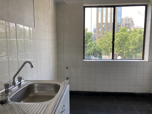 Venta De Oficina En Providencia Con Los Leones Metro L1-l6