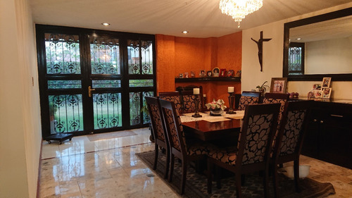 En Venta Casa De 3 Recámaras, 3 Cocheras, 2 1/2 Baños, Amplio Jardin Con Asador Techado, Cuarto De Lavado En La Concepción Ii