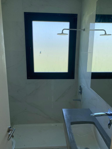 Imagen 11 de 17 de Impecable Casa En Barrio El Tropezón