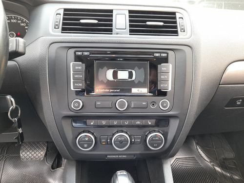 Imagem 9 de 13 de Vw - Jetta Highline 2.0 Tsi At - 2014 - Teto Solar 211cv