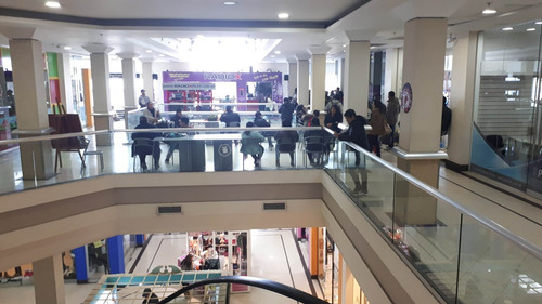 Imagen 8 de 13 de Stand Ideal Emprendedores En Centro Comercial