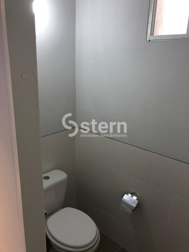 Alquiler Anual Y Venta De Local Comercial, Centro, Maldonado.- Ref: 1723