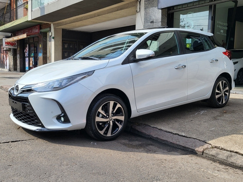 Imagen 13 de 16 de Toyota Yaris 2022 1.5 107cv S Cvt