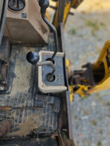 Retroexcavadora 4x 4 Con Extensión Recién Importada