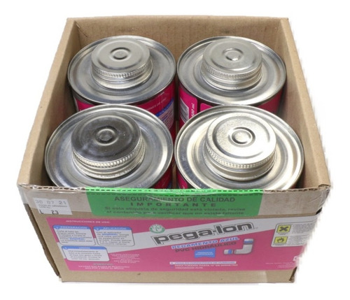Imagen 1 de 4 de Pegamento Pvc Para Uso Hidráulico Caja Con 4 Botes De 250 Ml