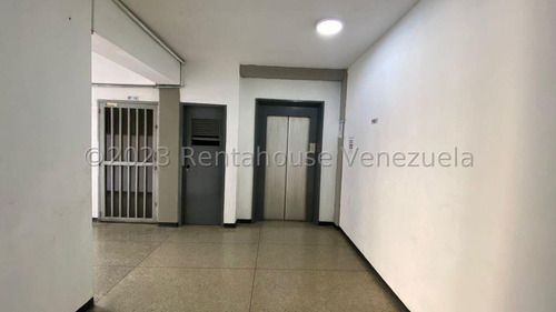 Imagen 25 de 30 de Oficinas En Alquiler Zona Centro Barquisimeto, Económica, Código 23-23437, Mz 31/03