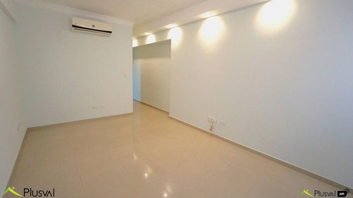 Apartamento En Alquiler Con Línea Blanca | 2 Habitaciones + 2 Parqueos | Piantin