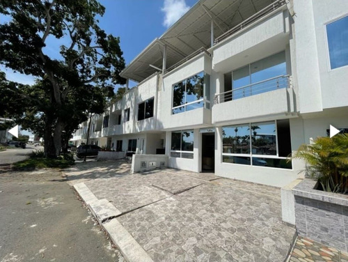 Venta De Casa En Villas Del Parque, Potrerito, Jamundí