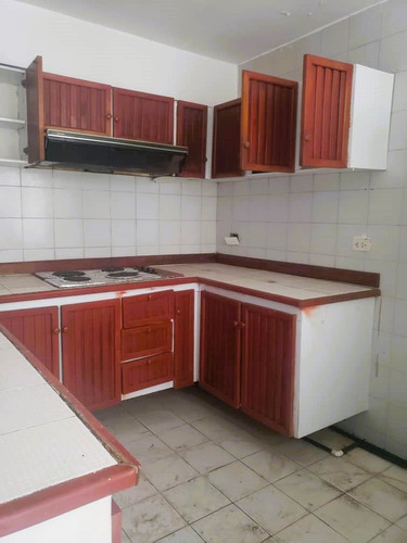 Hermoso Apartamento En Venta En Las Residencias Las Gaviotas, Estratégicamente Ubicado En La Urbanización Jorge Coll, Margarita. (a.p)