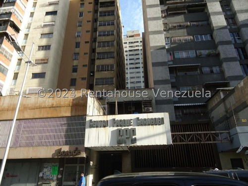 Dc Apartamento En Venta En La Candelaria 24-14171 Yf