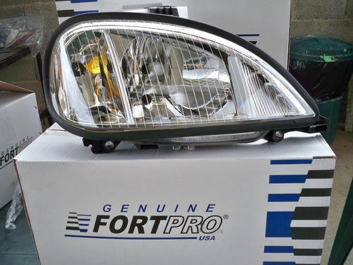 Faro  Freghtliner Columbia Derecho Fortpro