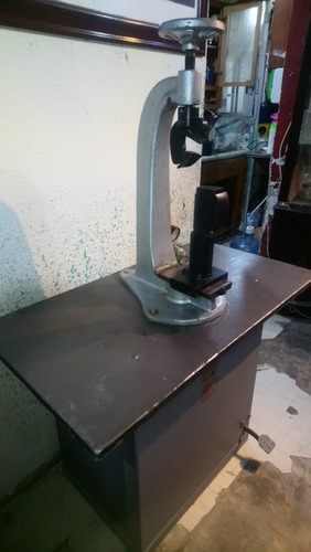 Imagen 2 de 10 de Maquina Entaconadora Neumatica