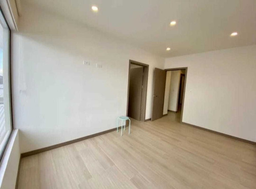 Imagen 8 de 16 de Moderna Residencia En Escazú