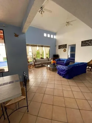 Casa En Renta Lomas De Cocoyoc (azul)