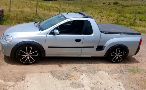 Chevrolet Montana 1.8
