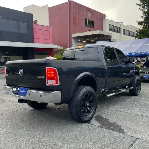Dodge. Ram 2500