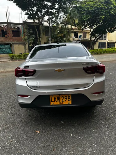 Chevrolet Onix 1.0t Automática