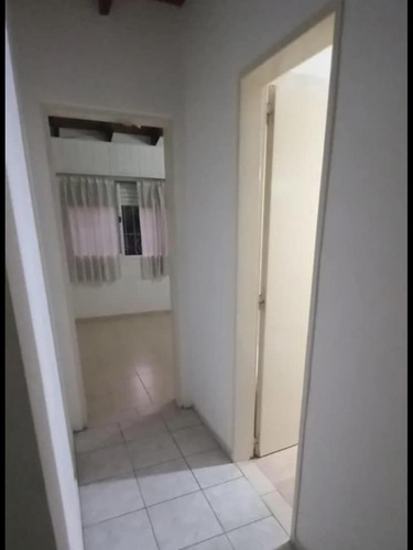 Imagen 5 de 8 de Permuta - Triplex De 4 Ambientes En Venta - Paso Del Rey