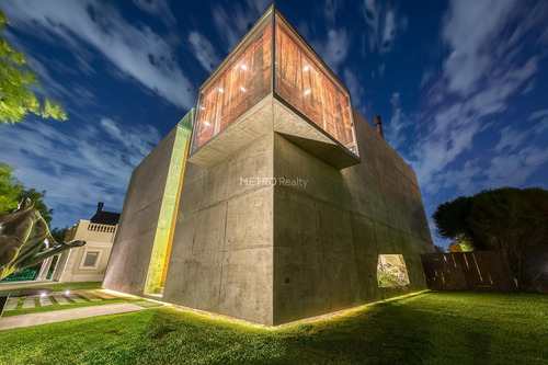 Impresionante Casa En El Yacht, Nordelta