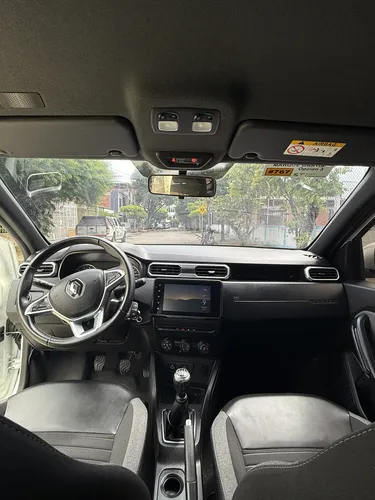 Camioneta Renault Duster 2023 - Servicio Público