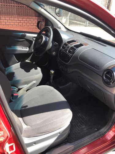 Imagem 5 de 10 de Fiat Grand Siena 2013 1.4 Attractive Flex 4p