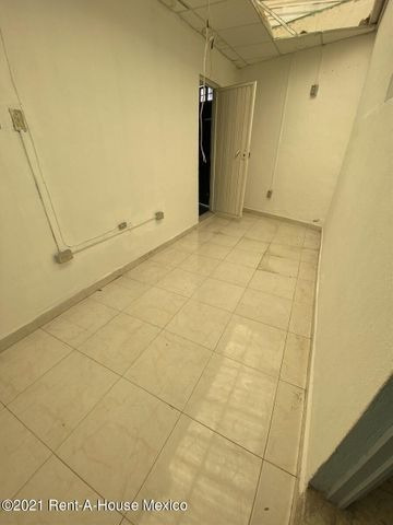 Imagen 8 de 14 de Casa En Renta Carretas 5 Habitaciones Ycc