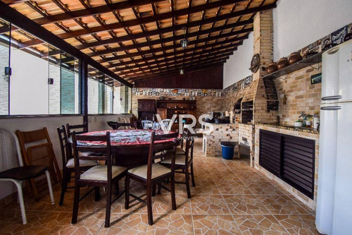 Imagem 26 de 30 de Casa Com 5 Dormitórios À Venda, 290 M² Por R$ 780.000,00 - Jardim Meudon - Teresópolis/rj - Ca0389